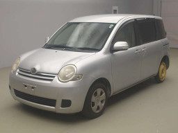 2010 Toyota Sienta