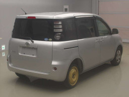 2010 Toyota Sienta