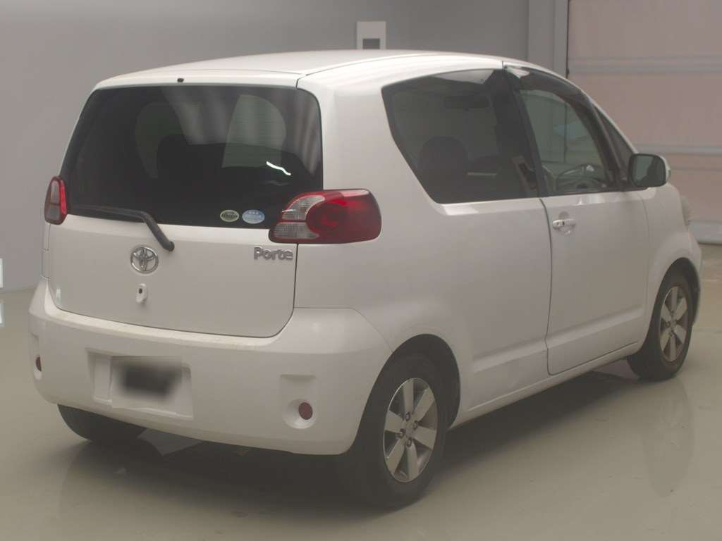 2007 Toyota Porte NNP11[1]