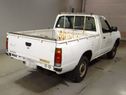 2000 Nissan Datsun Truck