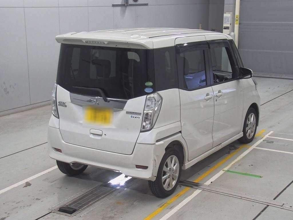 2017 Mitsubishi eK Space Custom B11A[1]