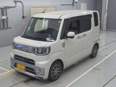 2016 Daihatsu Wake