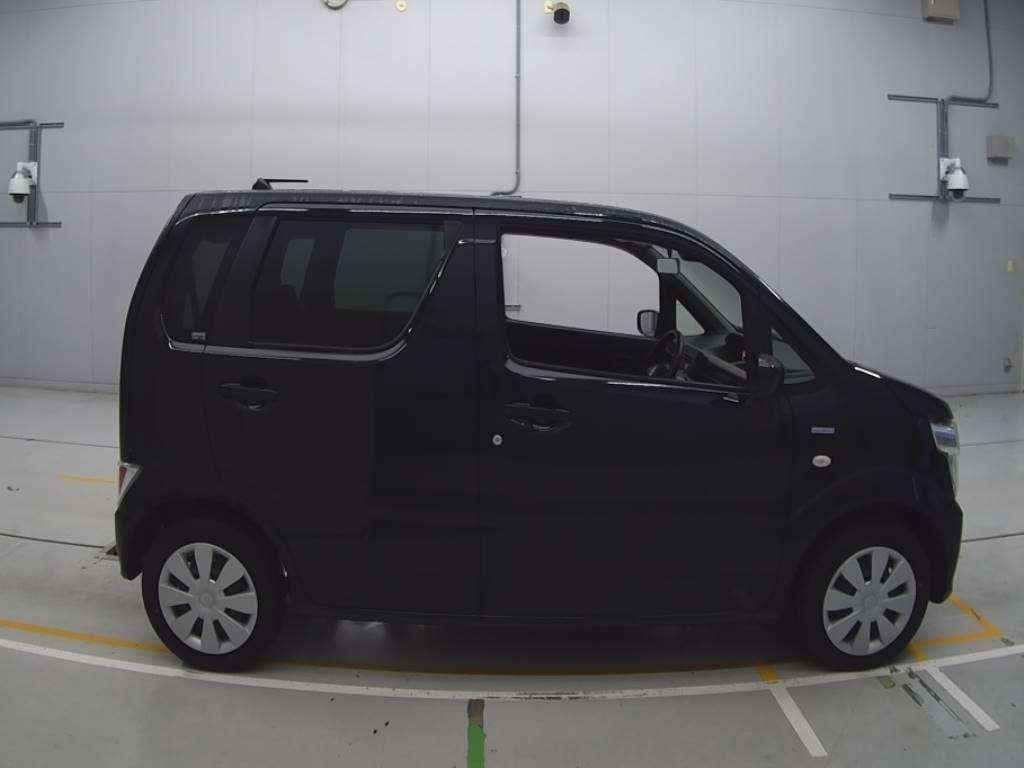 2022 Suzuki Wagon R MH95S[2]