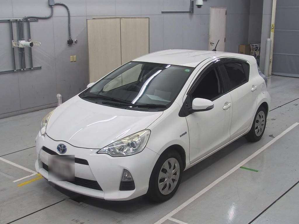 2014 Toyota Aqua NHP10[0]