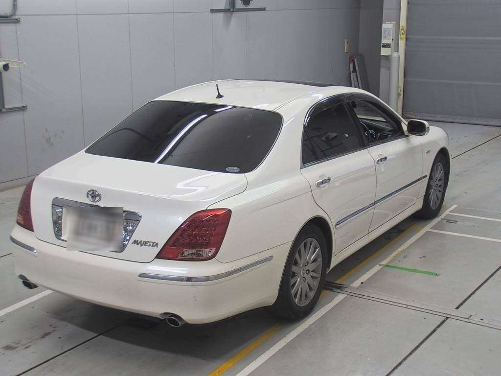 2006 Toyota Crown Majesta UZS186[1]