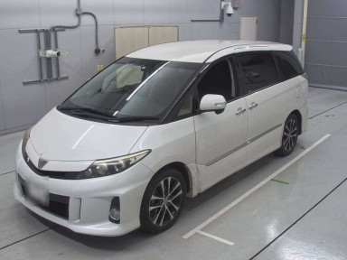 2015 Toyota Estima