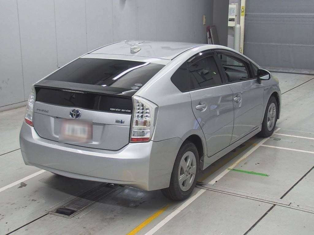 2011 Toyota Prius ZVW30[1]