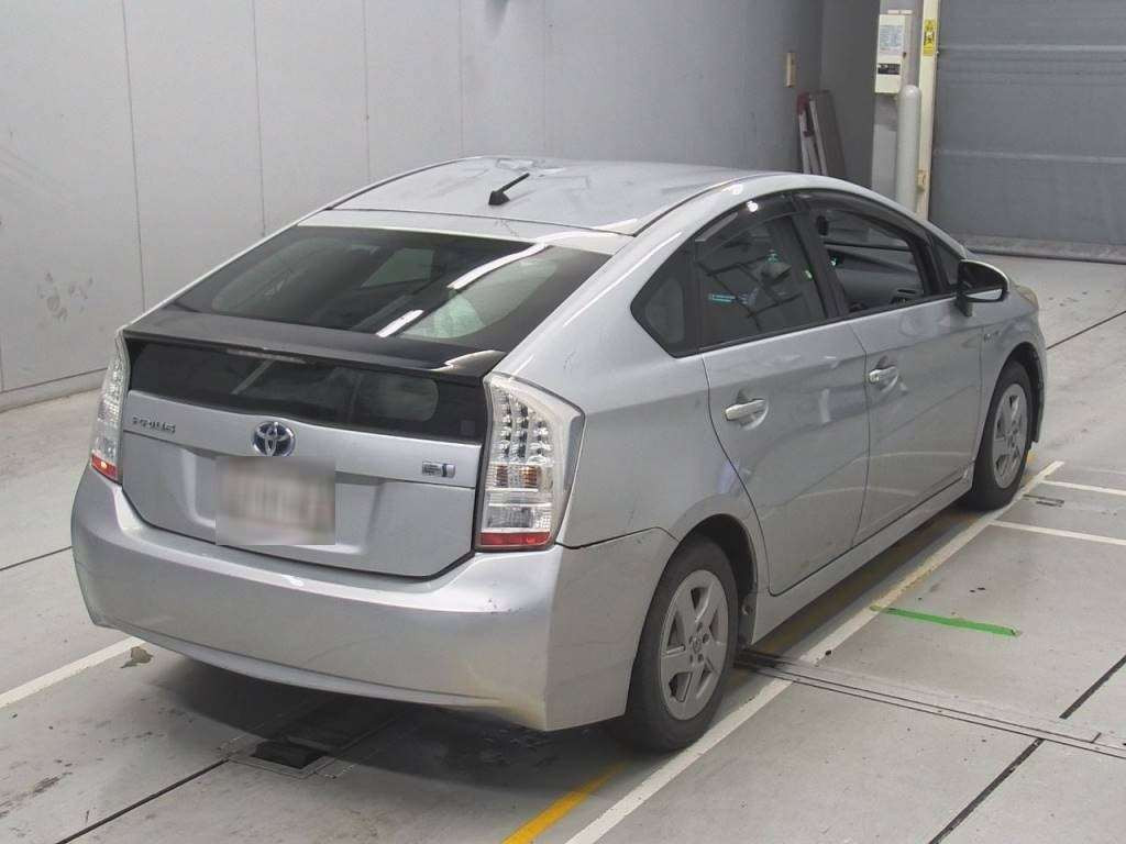 2011 Toyota Prius ZVW30[1]