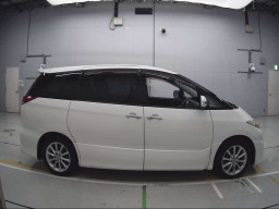 2009 Toyota Estima