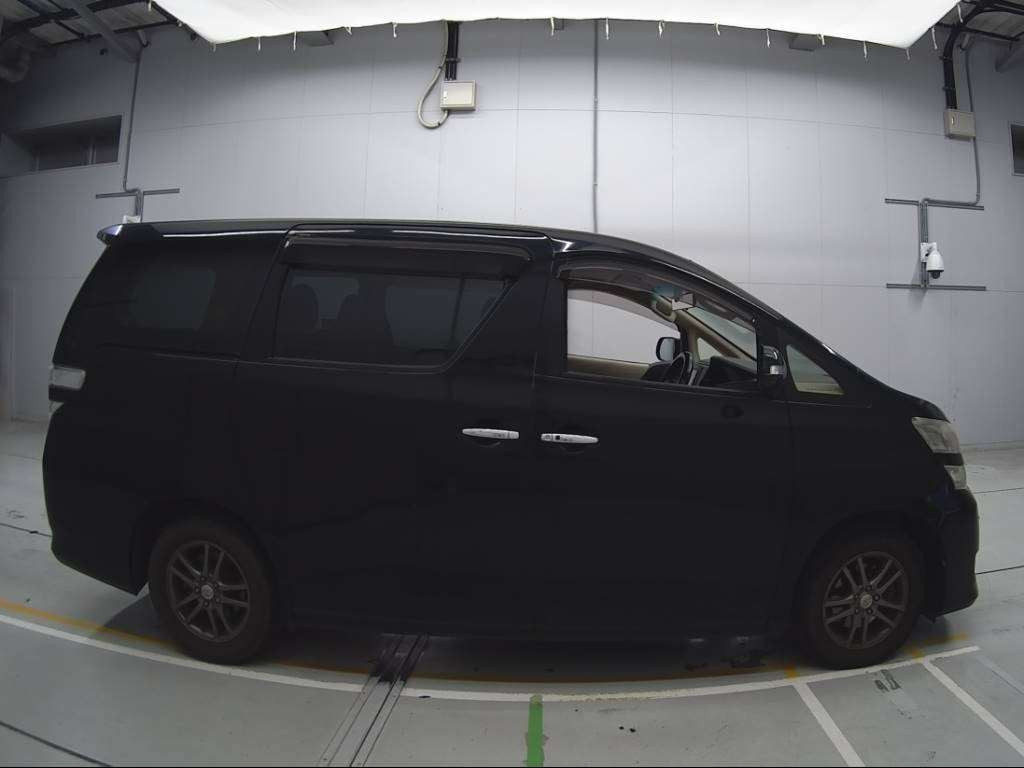 2012 Toyota Vellfire ANH20W[2]