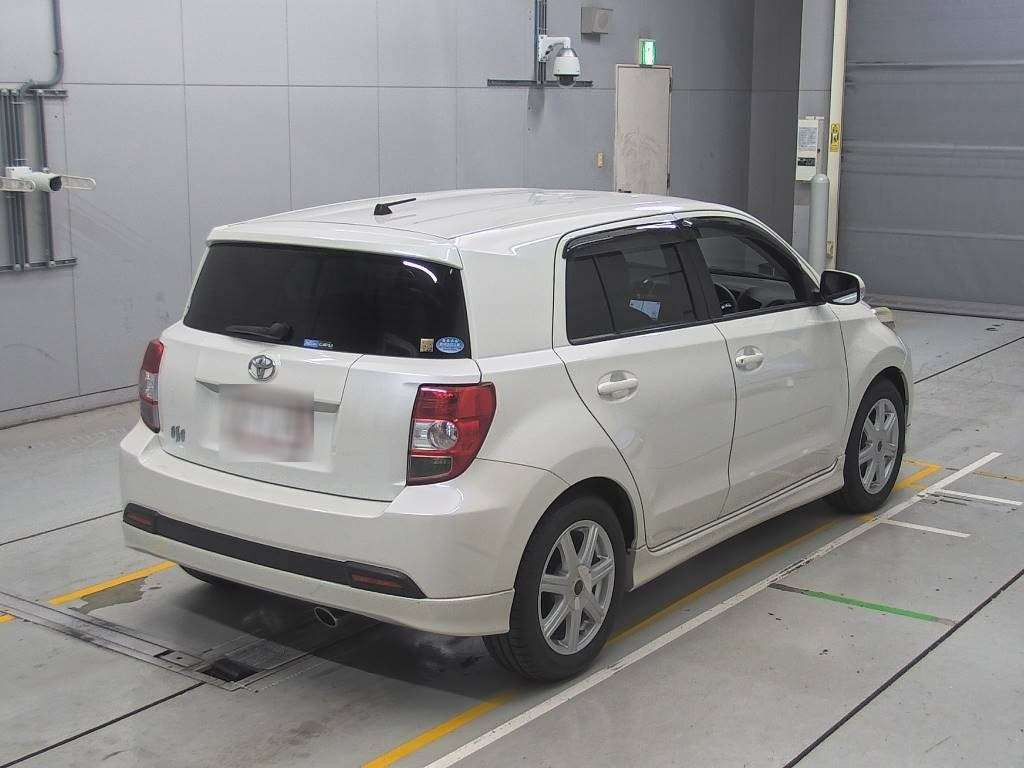 2009 Toyota IST NCP110[1]