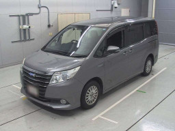 2015 Toyota Noah