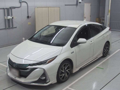 2017 Toyota Prius PHV