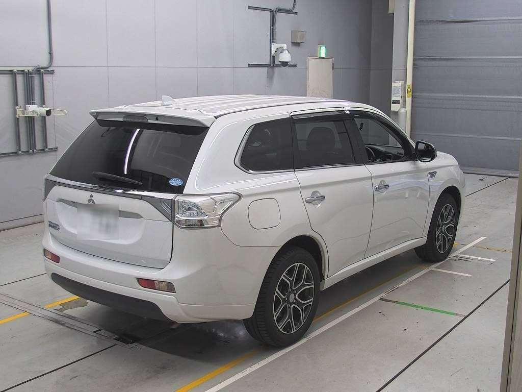 2015 Mitsubishi Outlander PHEV GG2W[1]