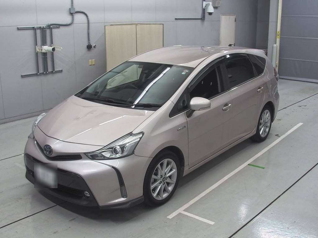 2018 Toyota Prius alpha ZVW41W[0]