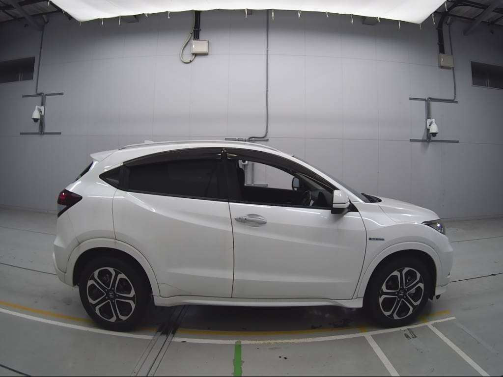 2014 Honda VEZEL RU3[2]