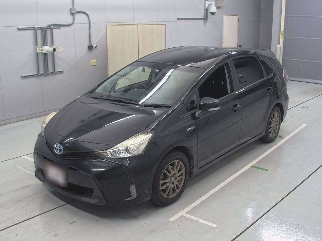 2015 Toyota Prius alpha ZVW41W[0]