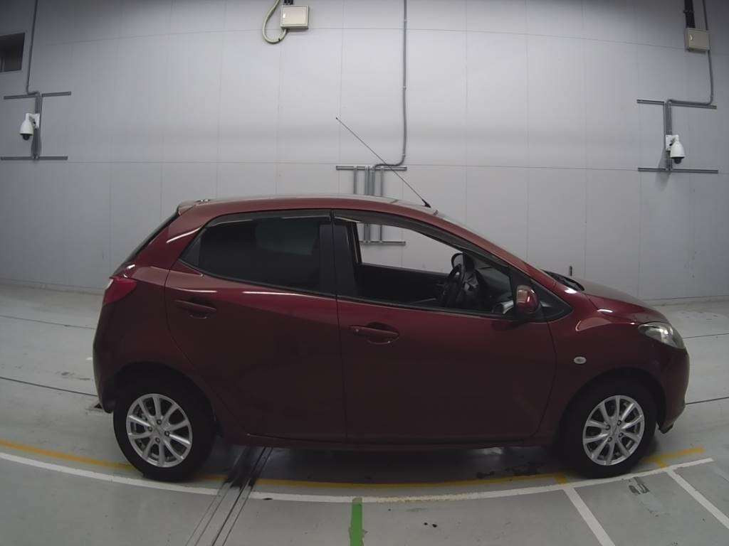 2011 Mazda Demio DE3FS[2]