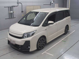 2018 Toyota Noah