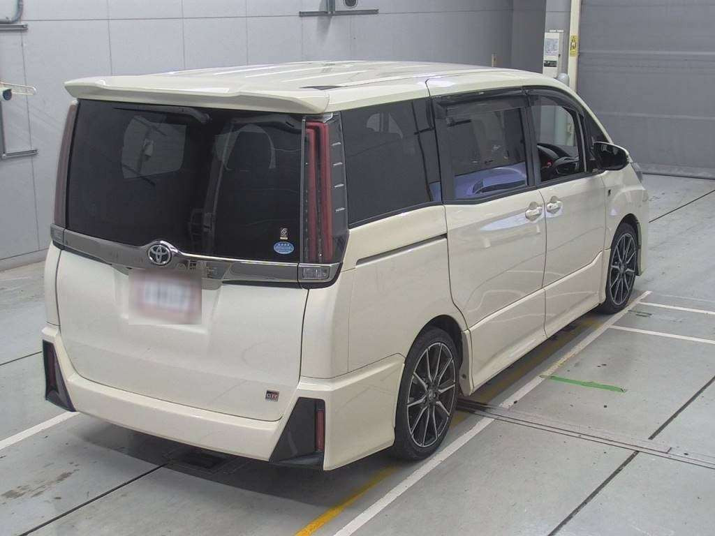 2018 Toyota Noah ZRR80W[1]