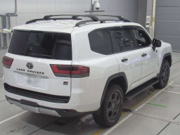 2022 Toyota Land Cruiser