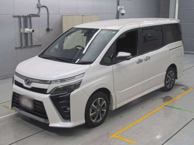 2020 Toyota Voxy