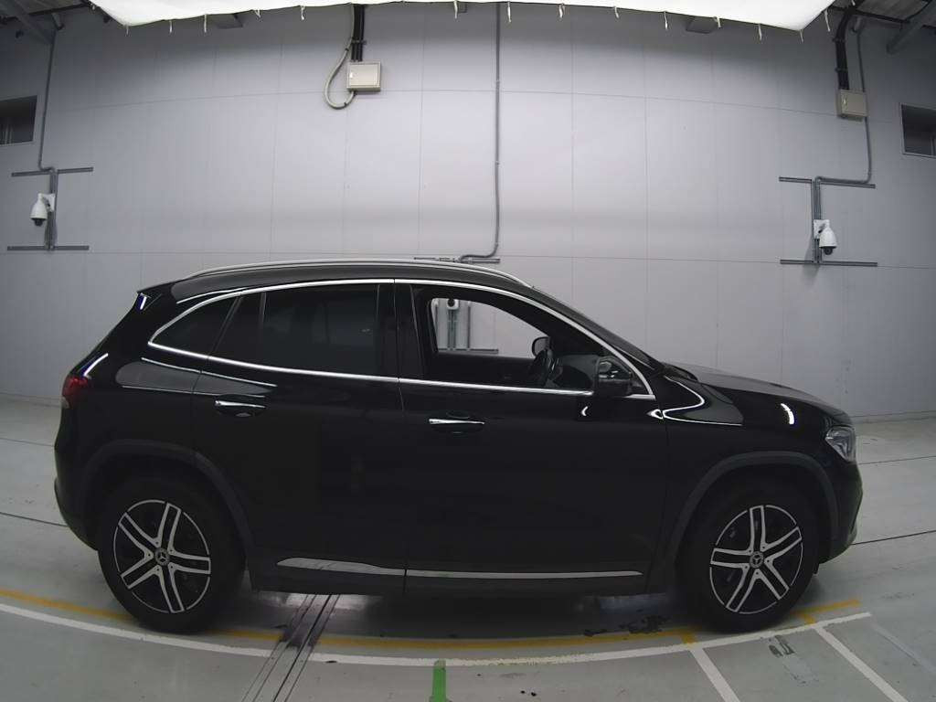 2020 Mercedes Benz GLA-Class 247713M[2]