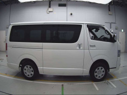 2022 Toyota Hiace Van