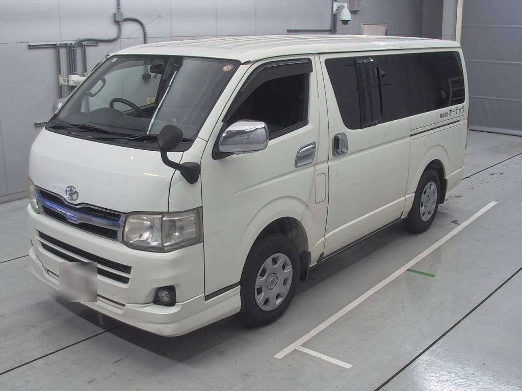 2011 Toyota Regiusace Van KDH206V[0]