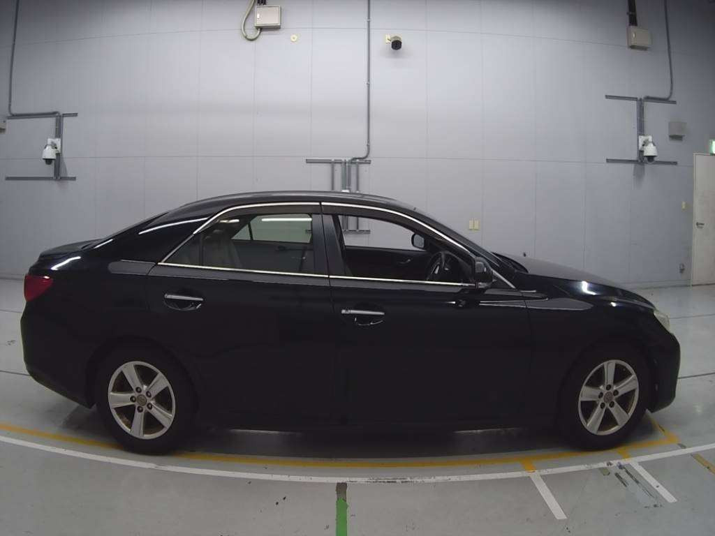 2012 Toyota Mark X GRX130[2]