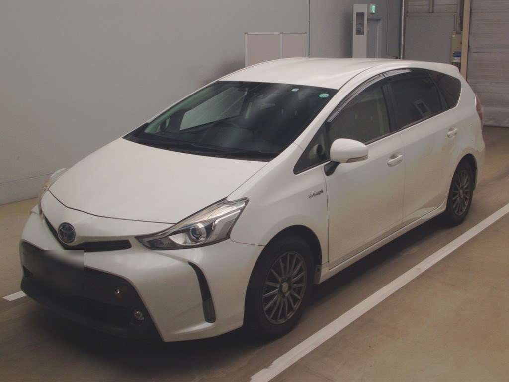 2016 Toyota Prius alpha ZVW41W[0]