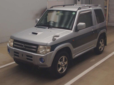 2010 Mitsubishi Pajero Mini