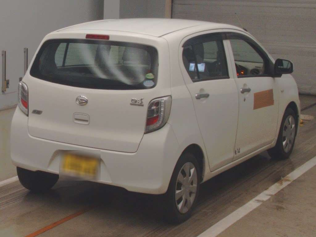 2014 Daihatsu Mira es LA300S[1]