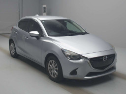 2019 Mazda Demio