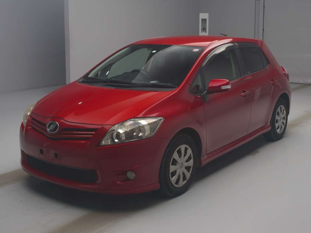 2010 Toyota Auris NZE151H[0]