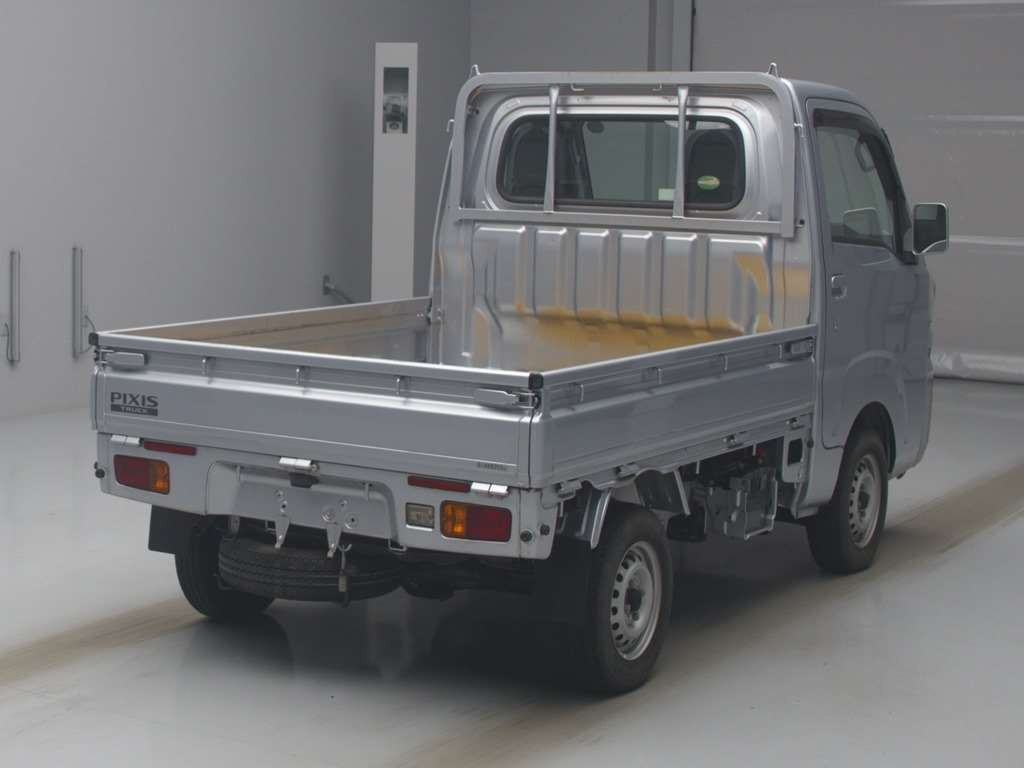 2015 Toyota Pixis Truck S500U[1]