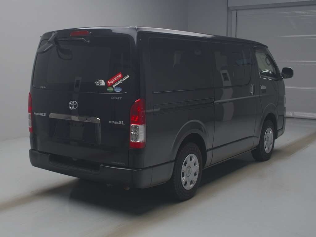 2020 Toyota Regiusace Van TRH200V[1]