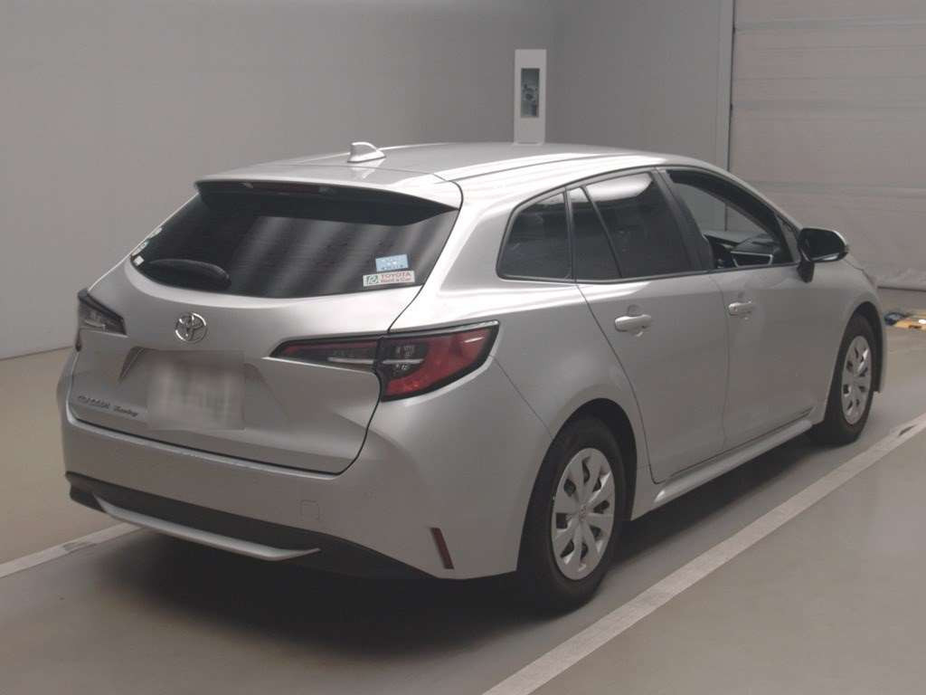 2020 Toyota Corolla Touring Wagon ZRE212W[1]