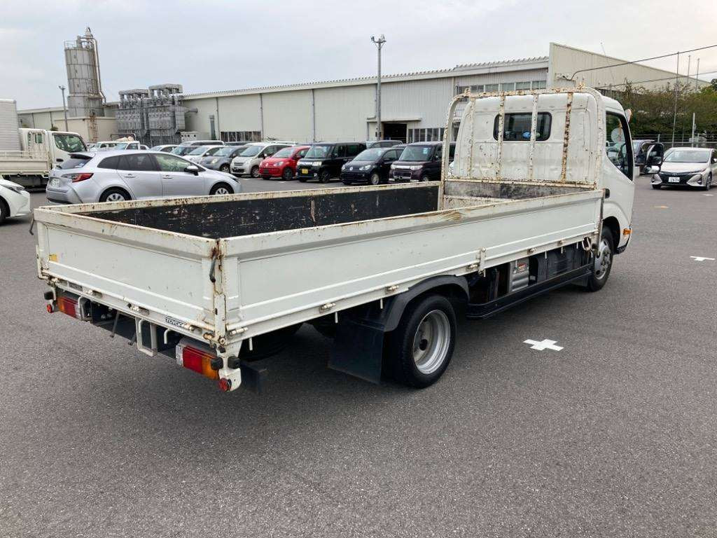 2019 Toyota Toyoace Truck XZU655[1]