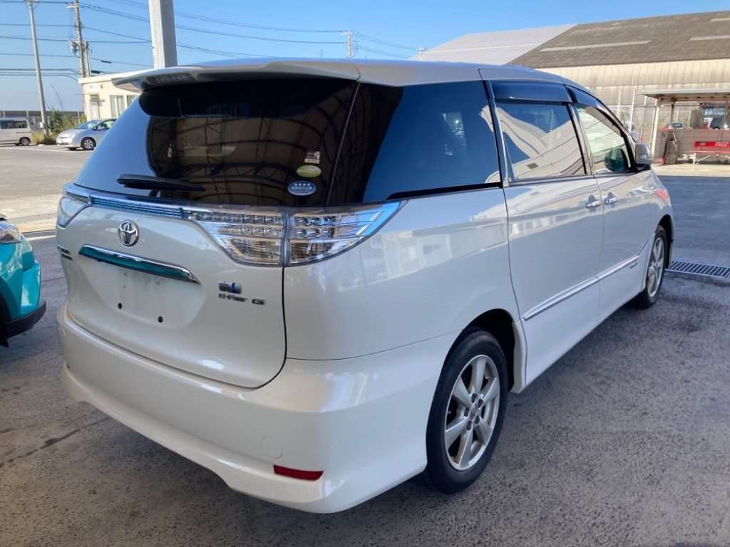 2009 Toyota Estima Hybrid AHR20W[1]