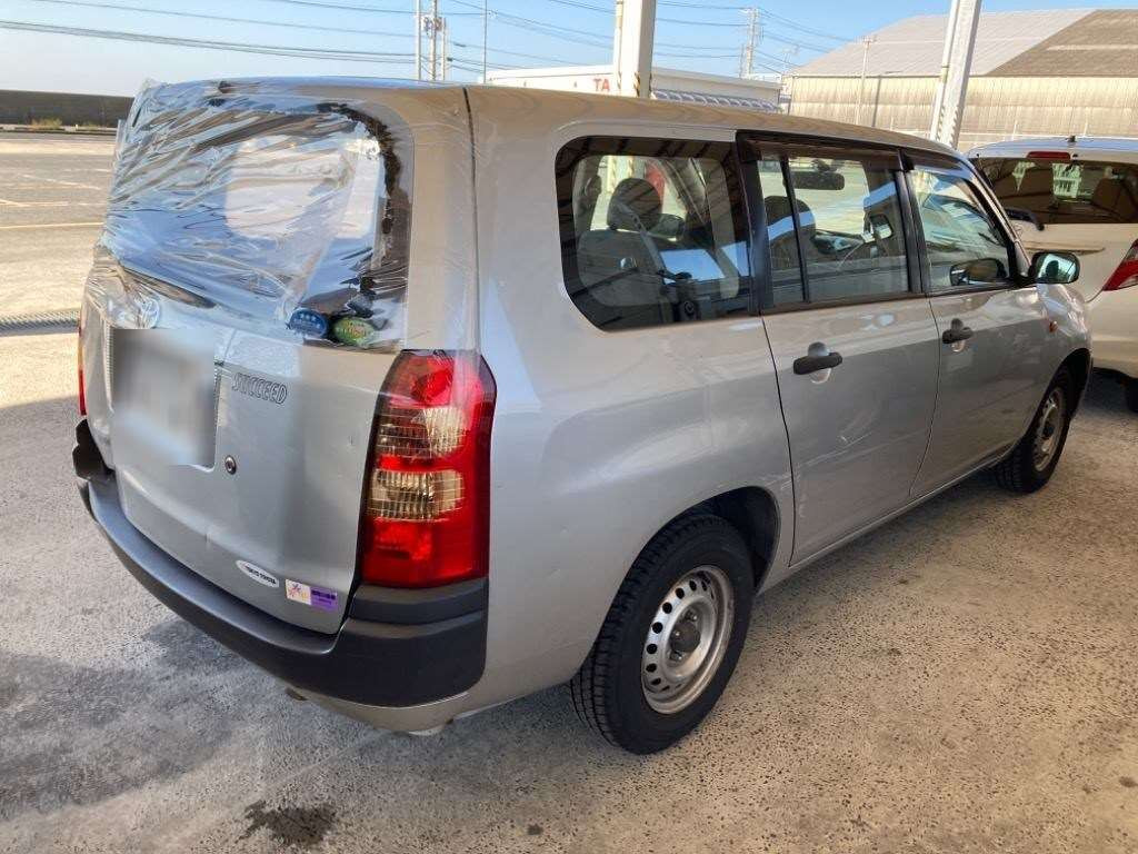 2005 Toyota Succeed Van NCP51V[1]