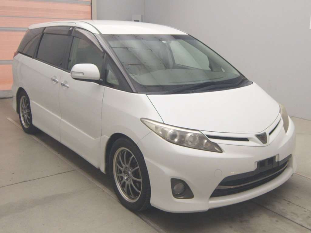 2011 Toyota Estima ACR50W[2]