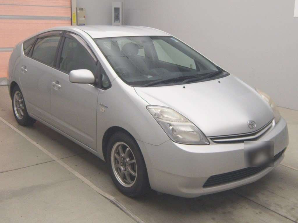 2009 Toyota Prius NHW20[2]