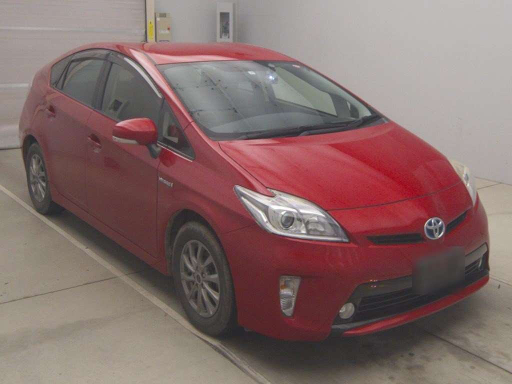 2013 Toyota Prius ZVW30[2]