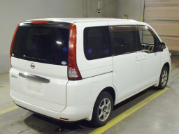 2005 Nissan Serena