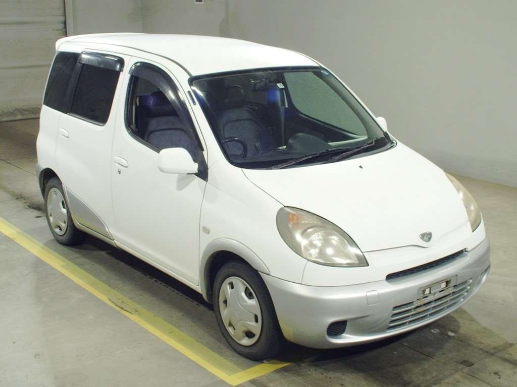 1999 Toyota Fun Cargo NCP20[2]