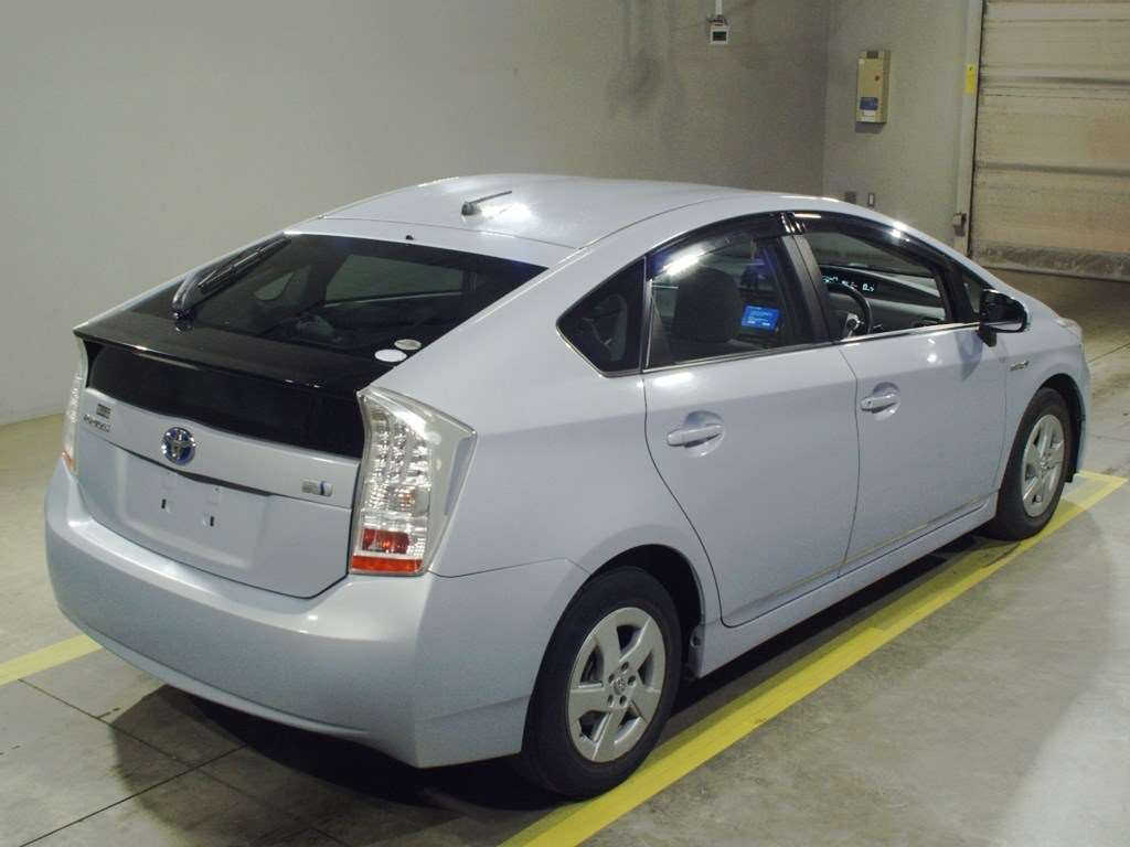 2011 Toyota Prius ZVW30[1]