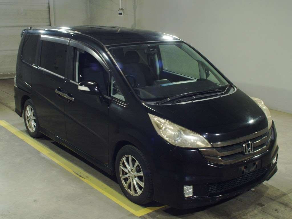 2008 Honda Step WGN RG2[2]