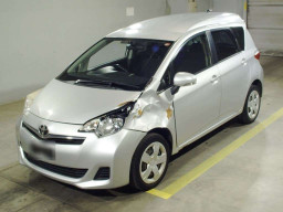 2013 Toyota Ractis