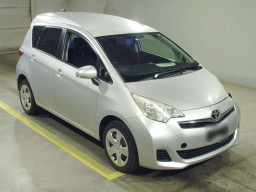 2013 Toyota Ractis